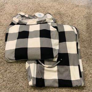 NWT pajamas top and bottom Size Large.  Bluivy brand. Super cute buffalo plaid